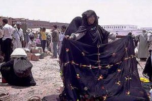 Berber blanket seller.