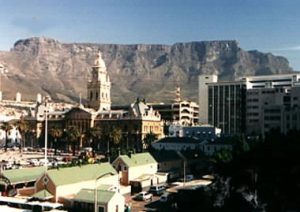 Capetown center-Table Mt. behind