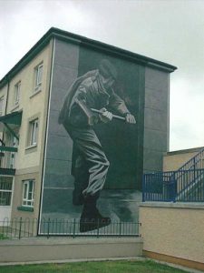 Derry wall mural of 'Operation Motorman' beginning of British internment