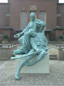 Belfast University war monument