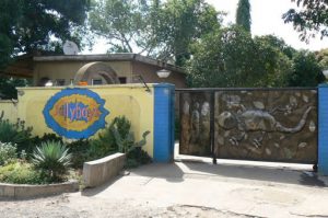 Entrance to Jollyboys Hostel in Livingstone.