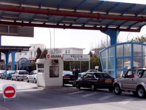Gibraltar / Spain customs station