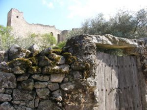 Trujillo - old gate for an