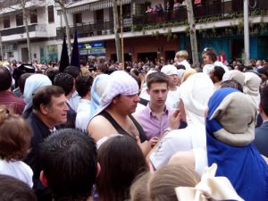 Float bearers with padded headresses