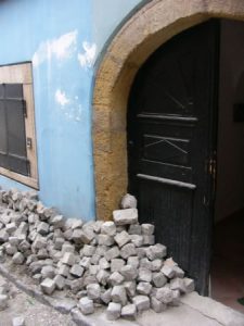 Zagreb - cobblestone repairs
