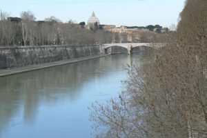 Ponte Sisto Ponte Sisto is a footbridge in Rome's historic centre,