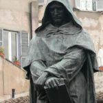 Statue in Piazza Campo dei Fiori