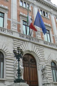 Italy - Rome: Walk through Pantheon Area A walk from the