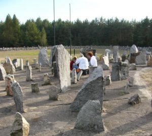 Jewish visitors pray