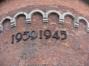 Kolobrzeg lighthouse war memorial