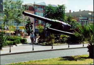 Downtown Canakkale World War 1 cannons