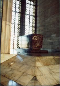 Anõtkabir (literally, "memorial tomb") is the