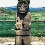Tiwanaku statue