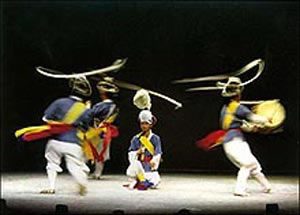 Samulnori dance