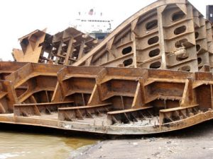 North of Chittigong in Bangladesh is the Mohsin ship breaking