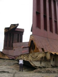 North of Chittigong in Bangladesh is the Mohsin ship breaking