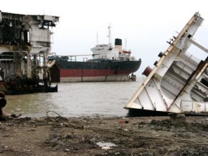 North of Chittigong in Bangladesh is the Mohsin ship breaking