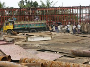 North of Chittigong in Bangladesh is the Mohsin ship breaking