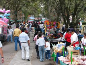 Vendors on the way to Chapultepec