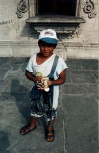 Lima child vendor