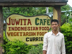 Juwita Cafe in Tuk Tuk village