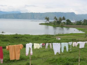 Laundry on the lake with volcano