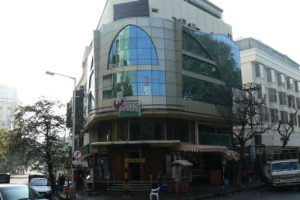 Bangalore - modern shops and offices