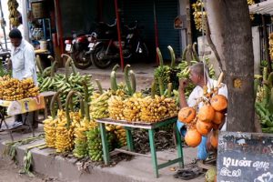 Chennai - banana vendors; a great number of Indians earn a