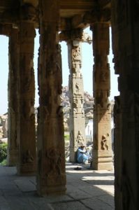 Hampi - Ganesh temple