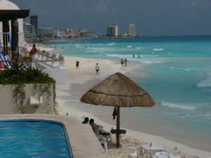 Mexico, Cancun - resort beach