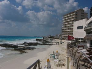 Mexico, Cancun - rocks along the hotel beach strip