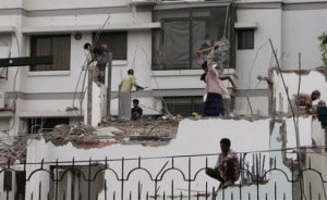 Dhaka - demolition by hand and hammer
