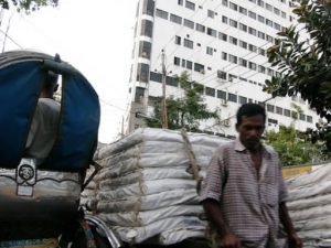 Dhaka - manual hauling is common