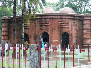 Old mosque in the village of Bagerhat