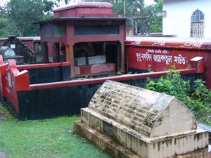 Tombs in the village of Bagerhat