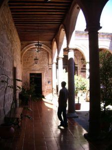 Morelia - courtyard walkway