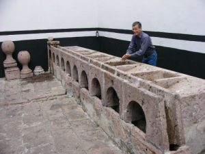 Morelia - old bathing sinks