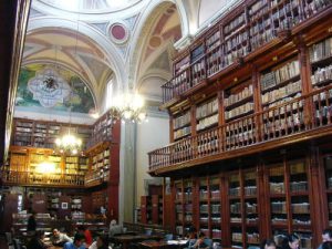 Morelia -vast library