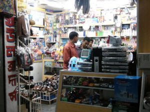 Mongla town scene - electronic shop