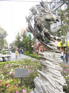 Zona Rosa is filled with hotels, outdoor art, dance clubs,