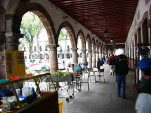 Pátzcuaro - arcades of shops surround the central square