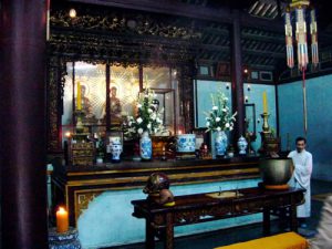 Chua Thien Mu Pagoda Perched