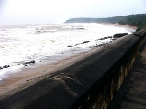 Seafront exit from Viet