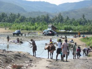 Jacmel - people living and working by the water