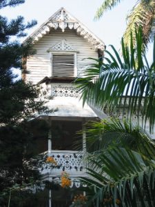 Port au Prince, Hotel Oloffson - gingerbread detail