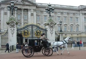 Buckingham Palace and courier carriage