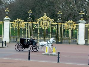 Buckingham Palace courier carriage