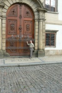 Formal entry door to the Czech Senate.