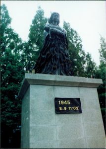 Hypocenter Museum statue of a mother holding a dead baby.