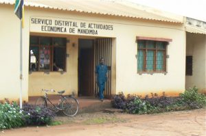 Passing by a municipal office.